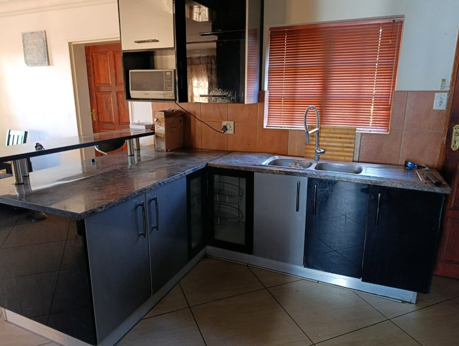 3 Bedroom Property for Sale in Vista Park Free State